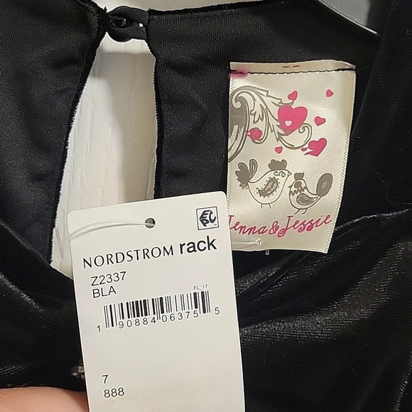 New With Tag Girls Black Size 7 One Piece Romper Short Sleeve Bow Velor Soft - Picture 5 of 10